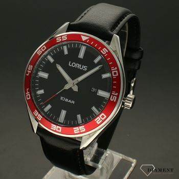 Zegarek męski Classic LORUS Czarny pasek RH941NX9. Zegarek męski z czarnym paskiem skórzanym o gładkiej fakturze. Tarcza zegarka zachowana w czarnej, męskiej kolorystyce z wyraźnymi i czytelnymi indeksami (3).jpg