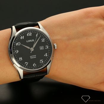 Zegarek męski na czarnym pasku Lorus RH951NX9  z czarną tarcza i czarnymi cyframi. Czytelny zegarek na prezent dla taty (5).jpg
