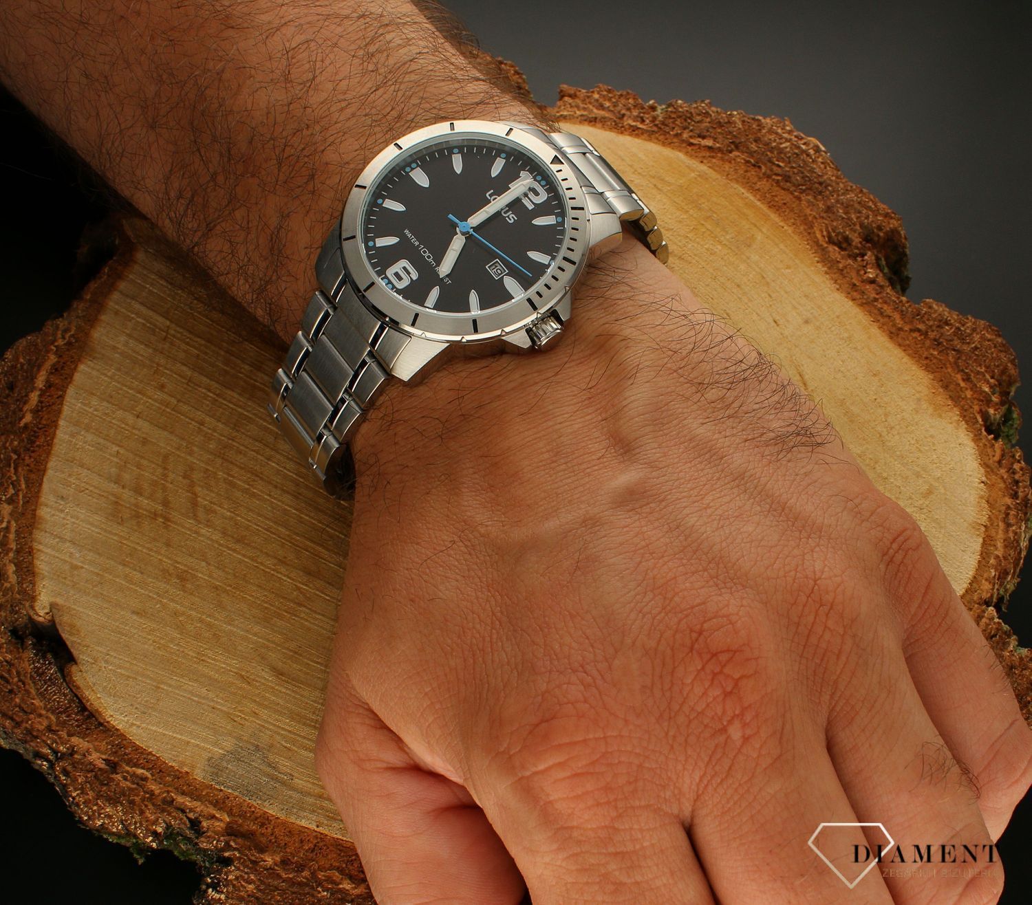 Zegarek męski na bransolecie Lorus Classic RH965JX9.jpg