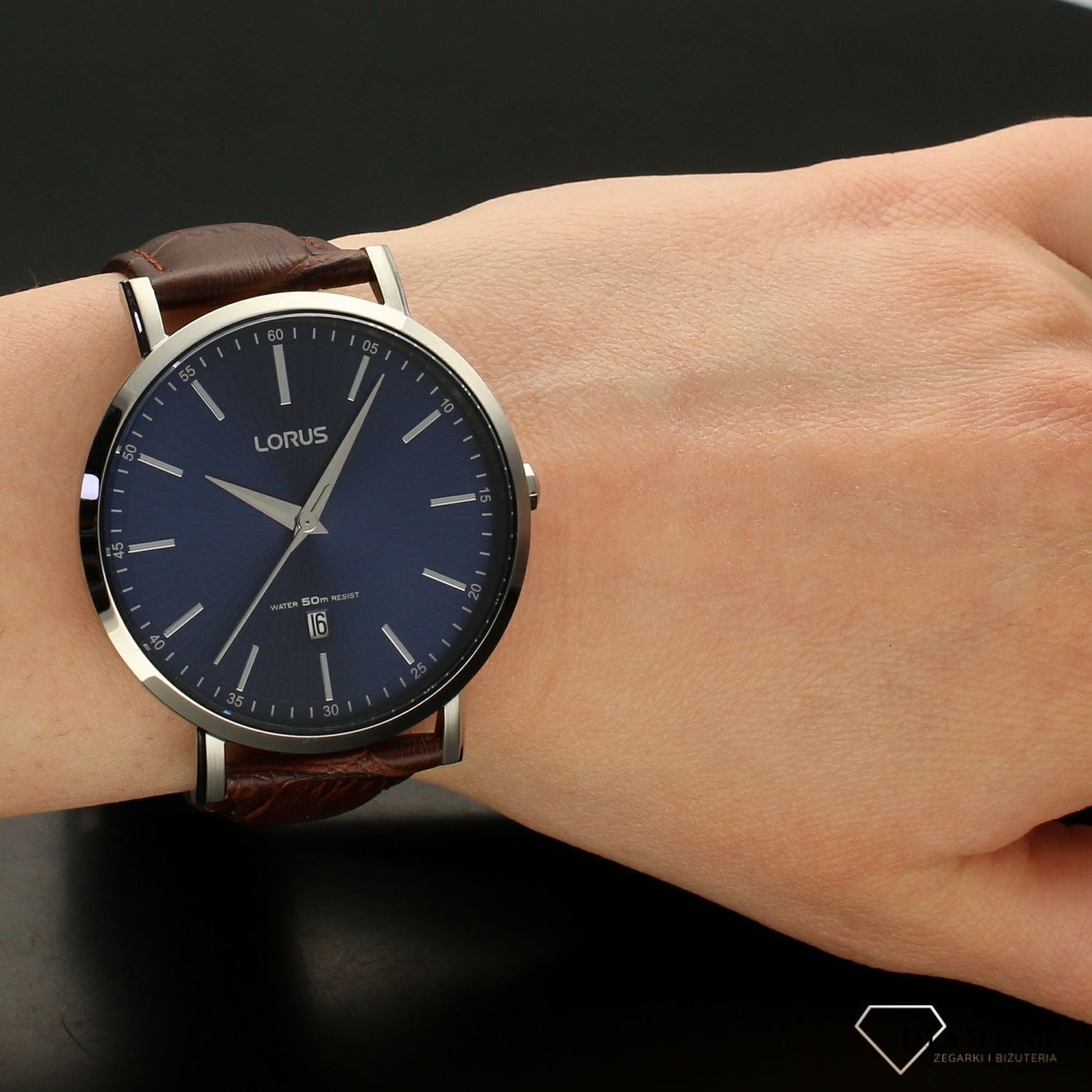 Zegarek męski Lorus Classic RH971LX8.jpg