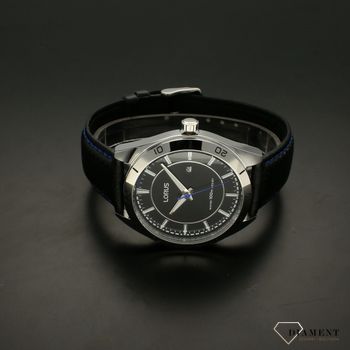 Zegarek męski ⌚️ na sportowym pasku w kolorze czarnym z niebieskimi przeszyciami. Lorus Fashion RH975GX9  (3).jpg