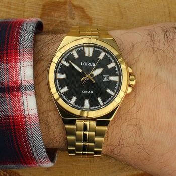 Lorus RH978RX9 to męski zegarek kwarcowy z czarną tarczą, stalową kopertą w kolorze złotym PVD i wodoszczelnością 10 ATM. Posiada datownik i mineralne szkło.2.jpg