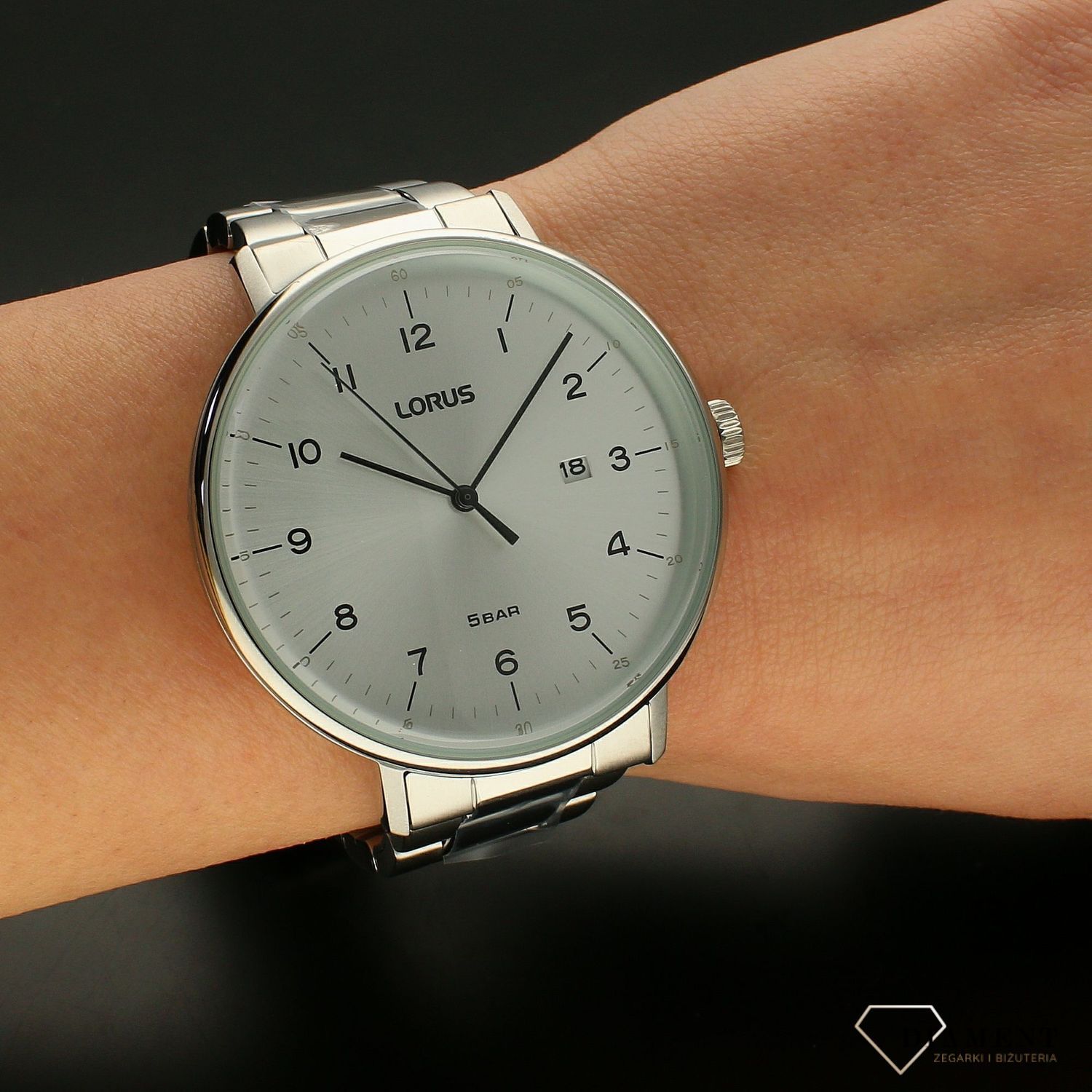 Zegarek męski na bransolecie Lorus 'Czytelne cyfry' RH981MX9.webp