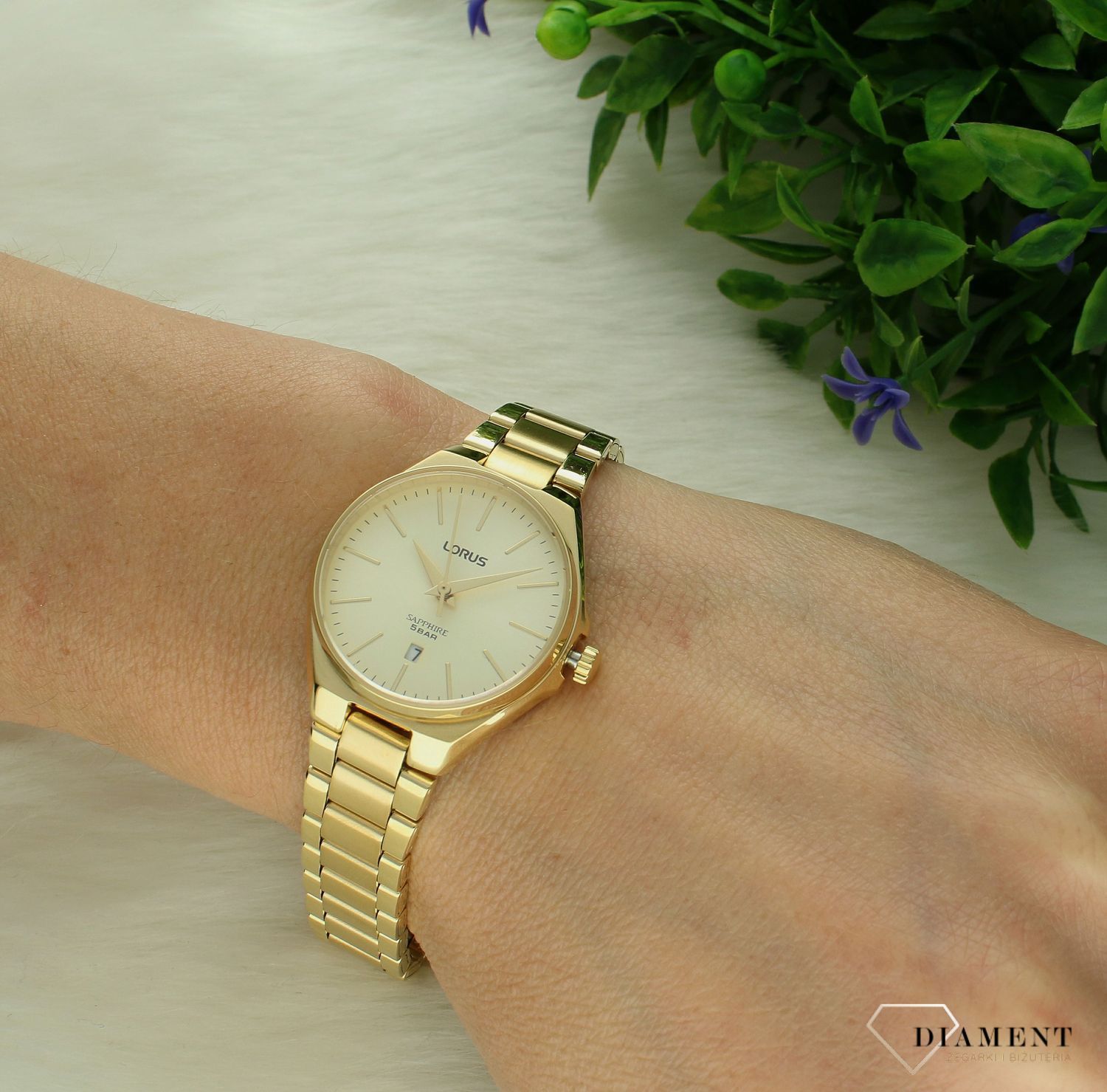 Zegarek damski złoty z szafirowym szkłem Lorus RJ272BX9.jpg