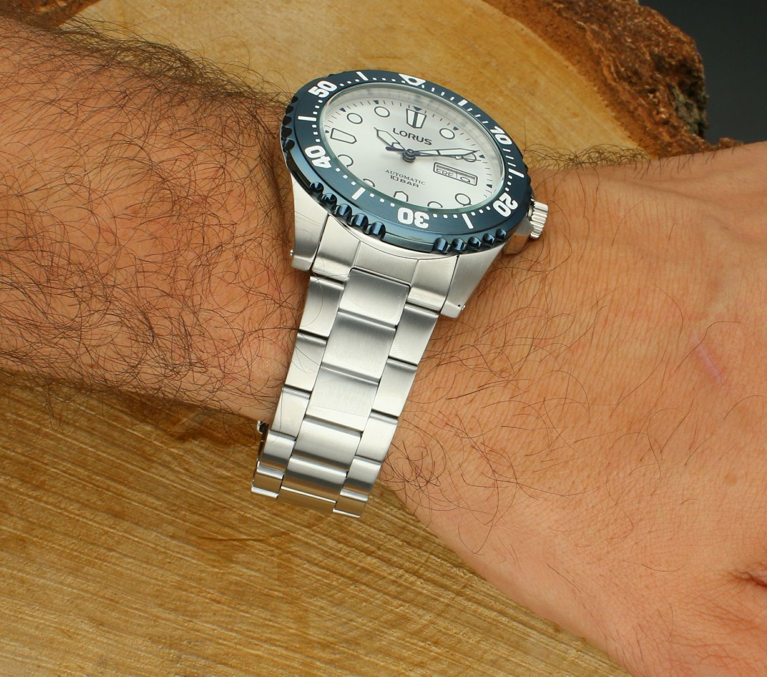 Zegarek męski Lorus Automatic na bransolecie RL477BX9.jpg