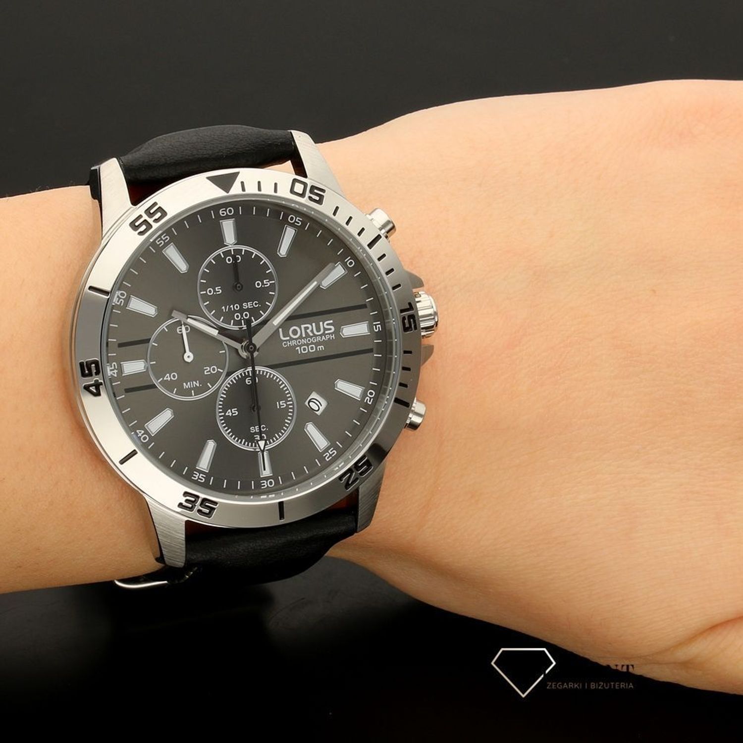 Zegarek męski Lorus Chronograph RM315FX9.jpg