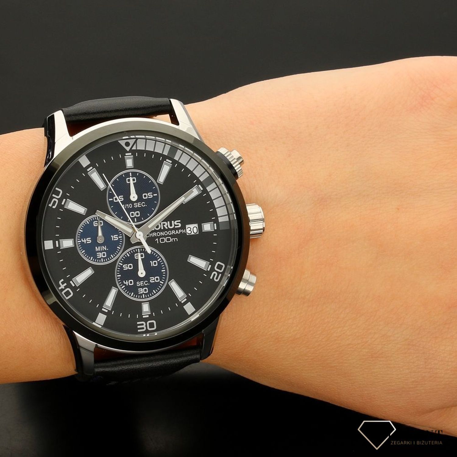 Zegarek męski Lorus Chronograph RM369CX9.58.jpg