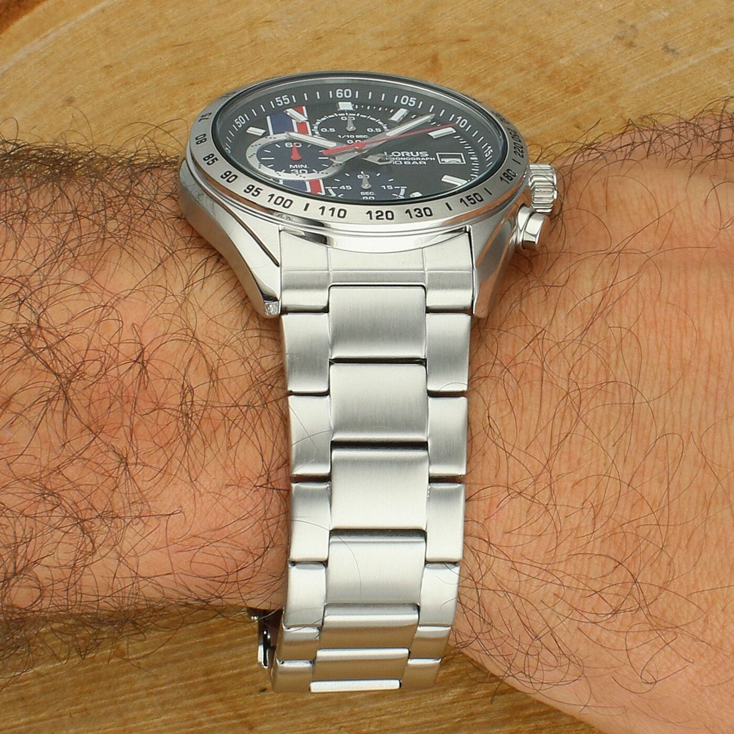 Zegarek męski Lorus RM391JX9 Sports Chronograph – stalowa bransoleta, czarna tarcza.jpg
