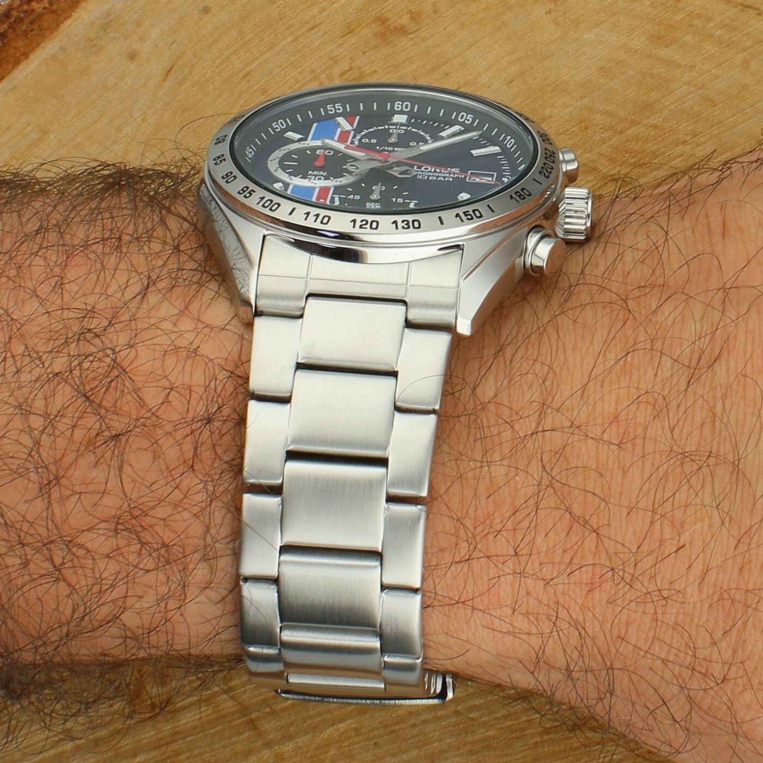 Zegarek męski Lorus Sports Chronograph RM393JX9.jpg