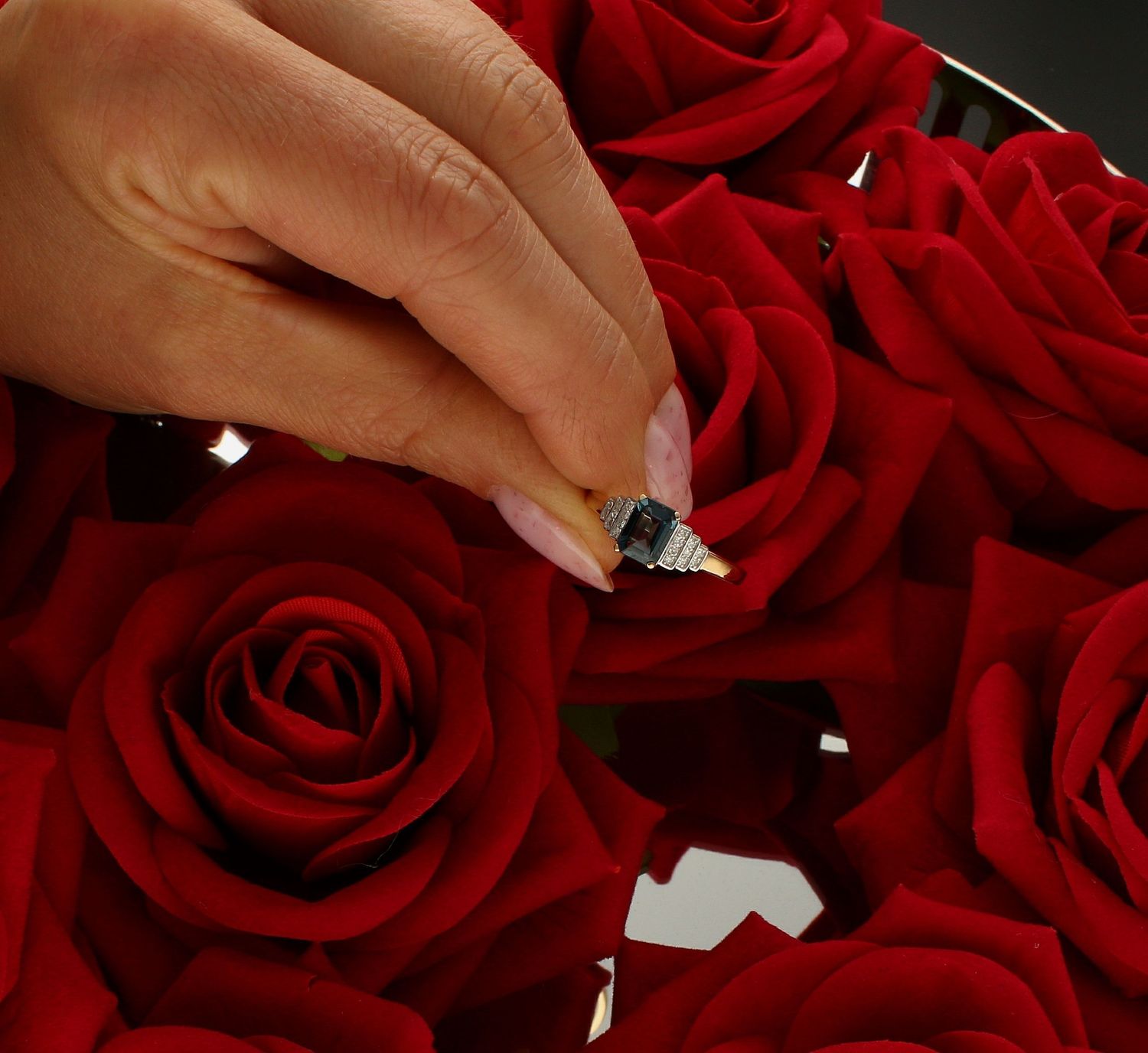 Pierścionek złoty Topaz London Blue i Diamenty 585 rozmiar 15 (4).jpg