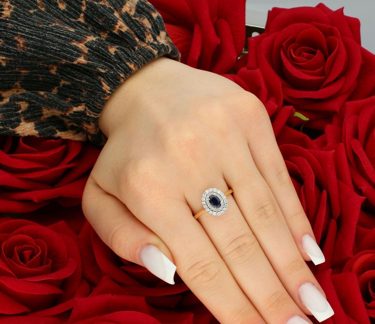 Pierścionek damski zloty 585 Owalna markiza z Szafirem i Diamentami 0,14 ct RR538SAPY Złoty pierścionek damski wykonany z żółtego 14 karatowego złota o formie markizy..jpg