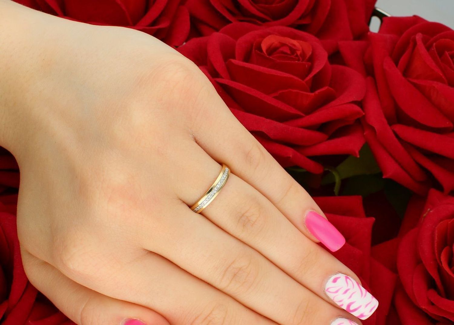 Złoty pierścionek obrączkowy z diamentami 0,07ct GHSI – RR55662Y, rozmiar 14, próba 585.jpg