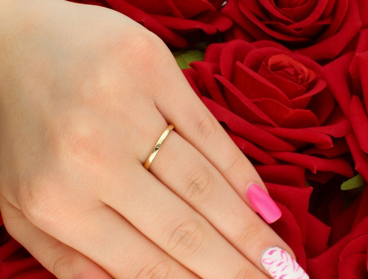 Złoty pierścionek z diamentem 0,07ct GHSI – RR574Y.jpg