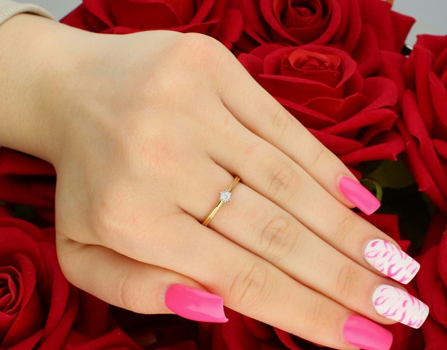 Złoty pierścionek z diamentem 0,05ct GHSI – RR602Y, próba 585, rozmiar 14.jpg