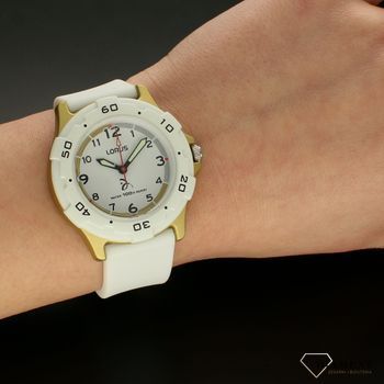 Zegarek dziecięcy Lorus Sport na białym pasku silikonowym z edycji specjalnej Novak Djokovic Foundation RRX21GX9 (5).jpg