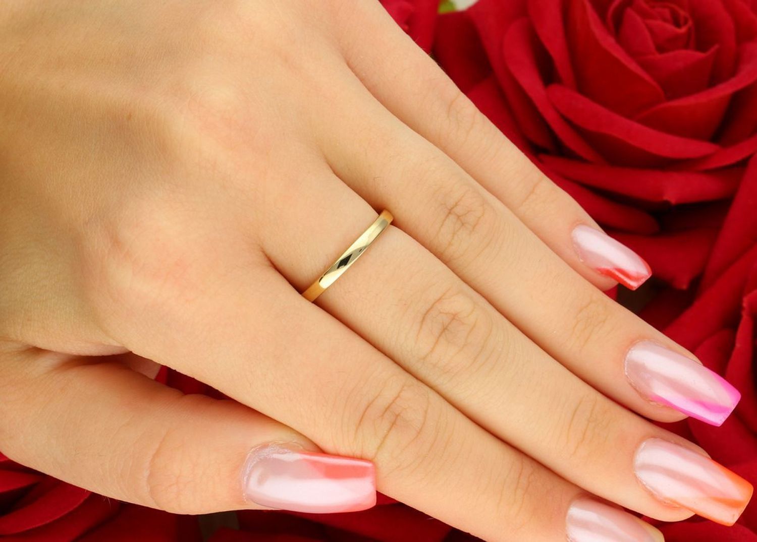 Złoty pierścionek damski z diamentem VS1F o masie 0,2 ct. Elegancki, subtelny i wyjątkowy – idealny na prezent lub zaręczyny. Próba 925, rozmiar 17, waga 2,24 g. Kup teraz!1.jpg