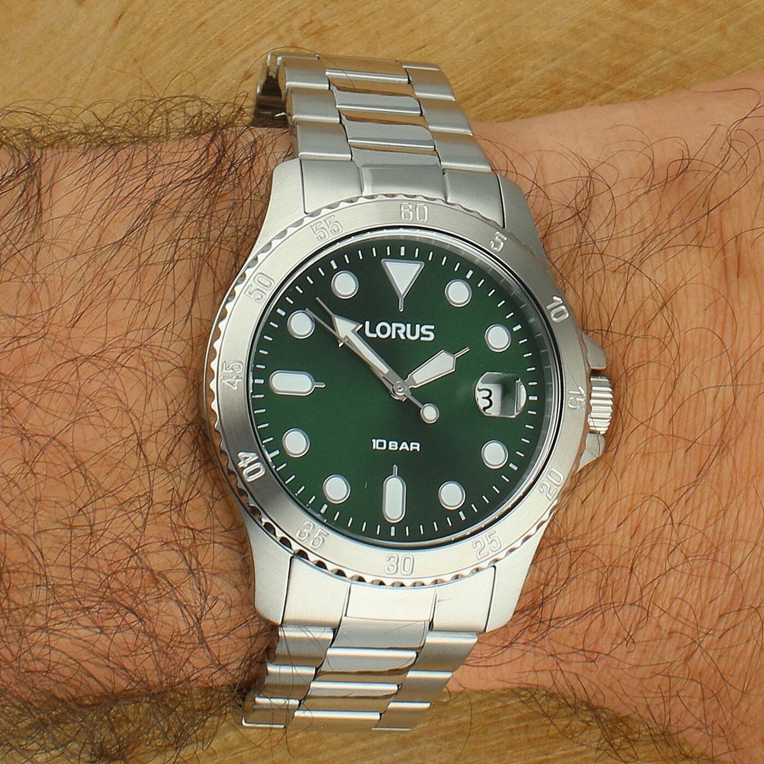 Zegarek męski Lorus RS969DX9 Classic – zielona tarcza, stalowa bransoletaf.jpg