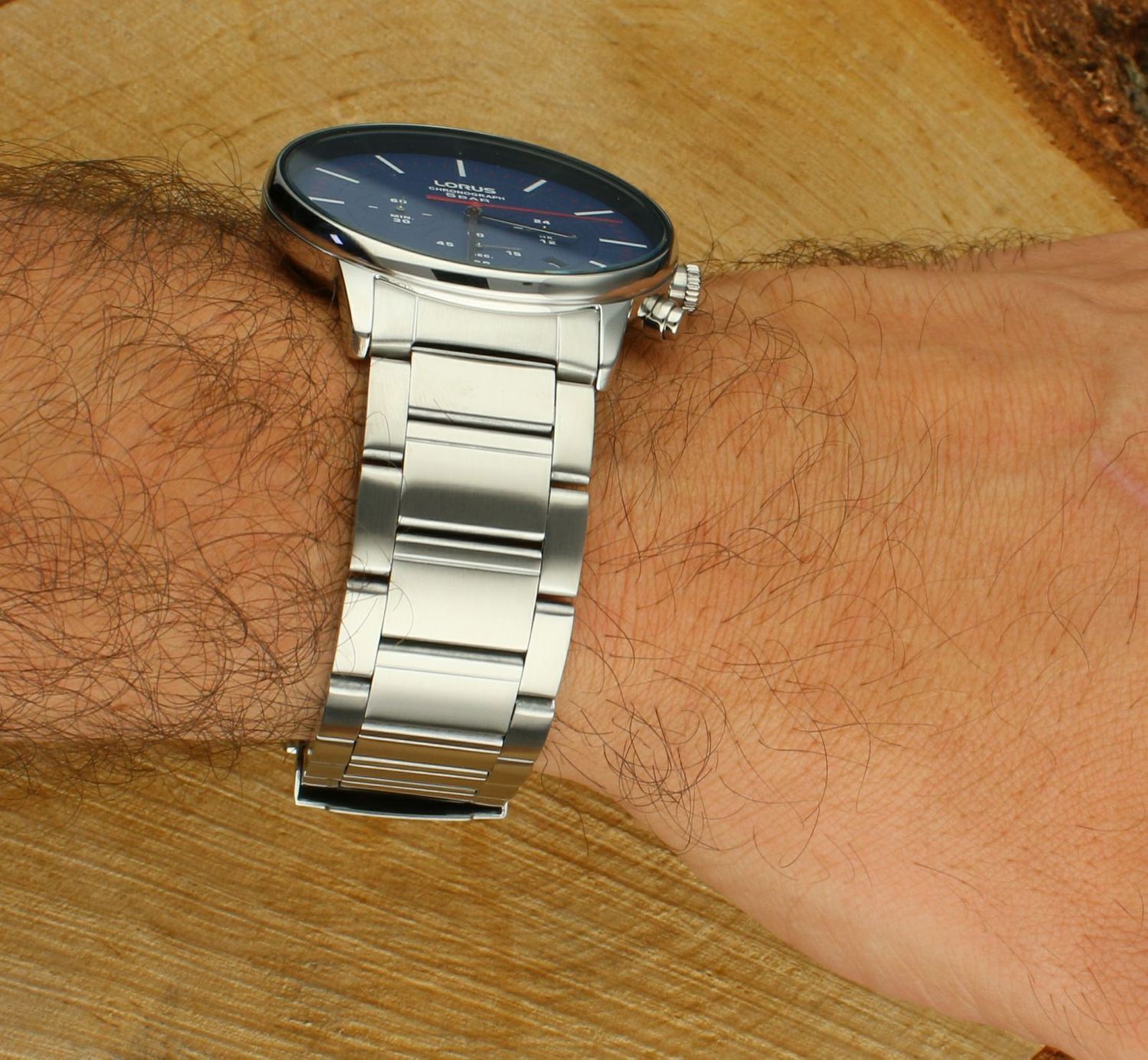 Zegarek męski LORUS Klasyczny Chronograph RT305JX9.jpg