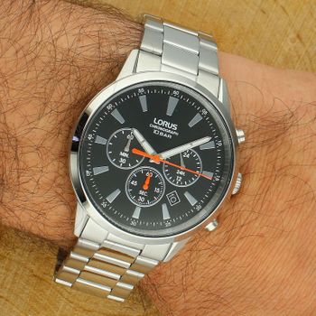 Zegarek męski Lorus Sport Chronograph RT309LX9 kwarcowy ze srebrną tarczą i stalową bransoletą fashion.jpg
