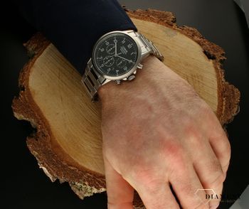 Zegarek męski Lorus Chronograph RT313KX9. Zegarek męski sportowy. Zegarek męski z wodoszczelnością 100 metrów. Zegarek męski z chronografem. Zegarek męski Lorus na bransolecie. Zegarek męski idealny na prezent.  (2).jpg