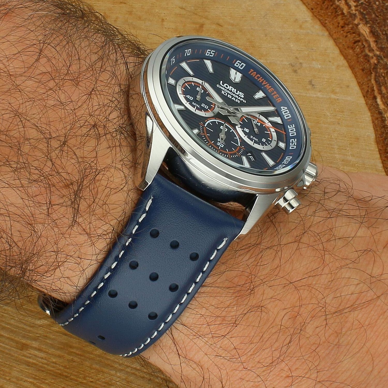 Lorus RT327LX9 zegarek męski z chronografem i grawerem gratis sportowy.jpg
