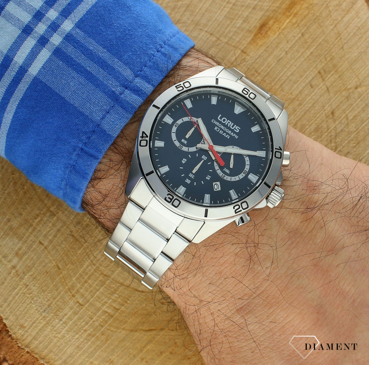 Zegarek męski Lorus Chronograph RT337KX9.  Zegarek męski na bransolecie. Zegarek Lorus z chronografem. Klasyczny zegarek męski Lorus. Zegarek męski idealny na prezent..jpg