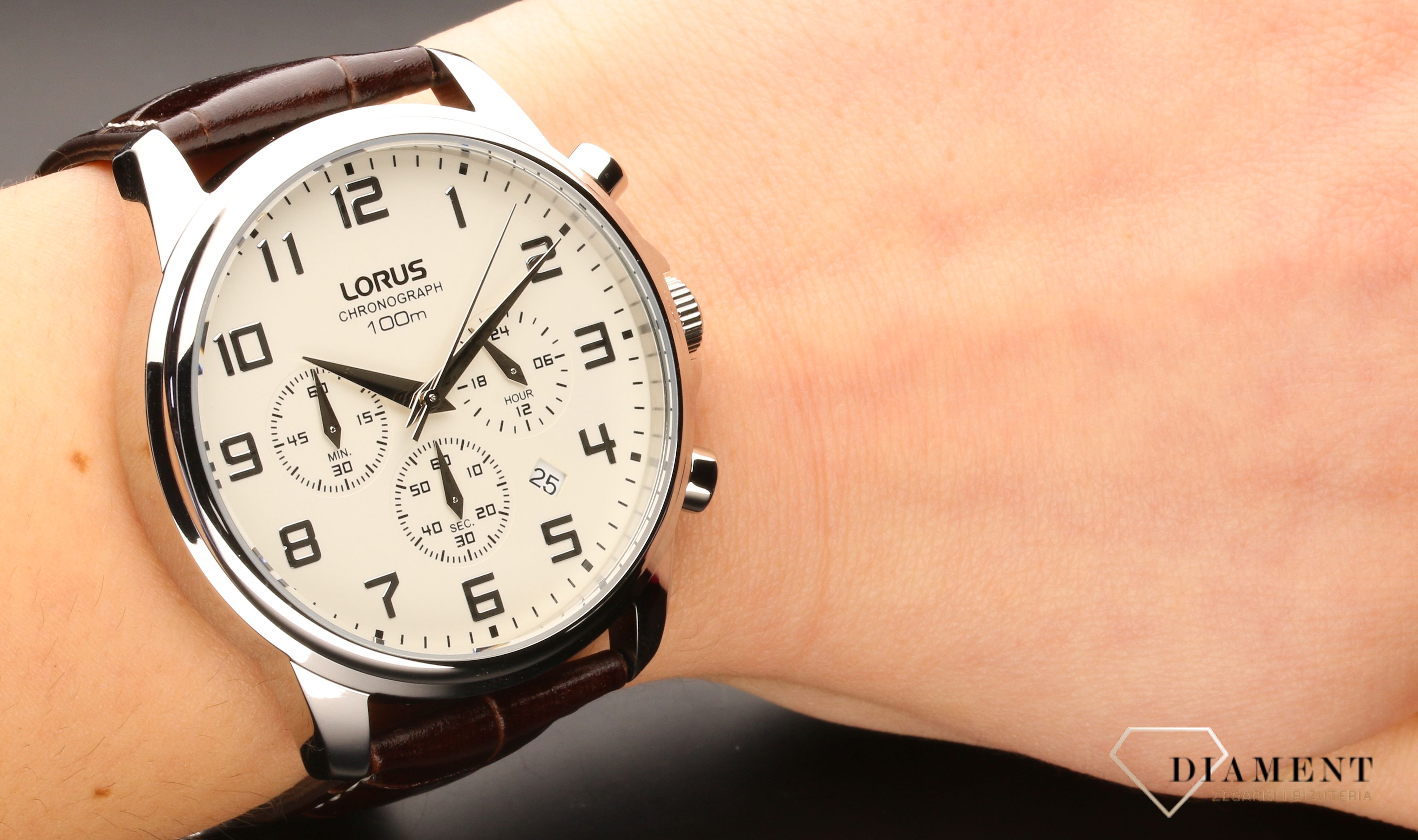 lorus-chronograph-rt341gx9.jpg