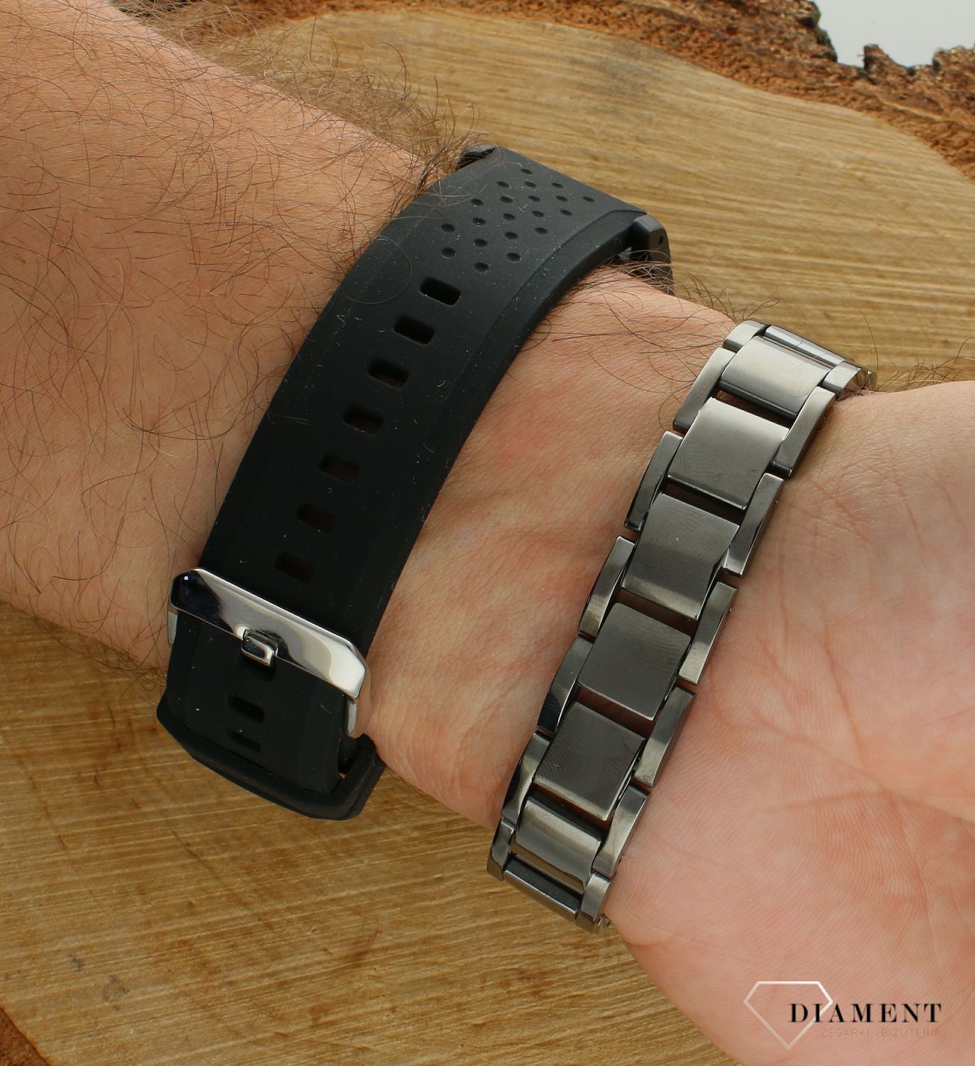 Zegarek męski Lorus Chronograph na silikonowym pasku RT349HX9. Sportowy zegarek męski Lorus. Męski zegarek z Lorusa na silikonowym pasku. Czarny męski zegarek. Zegarek dla mężczyzny na prezent..jpg