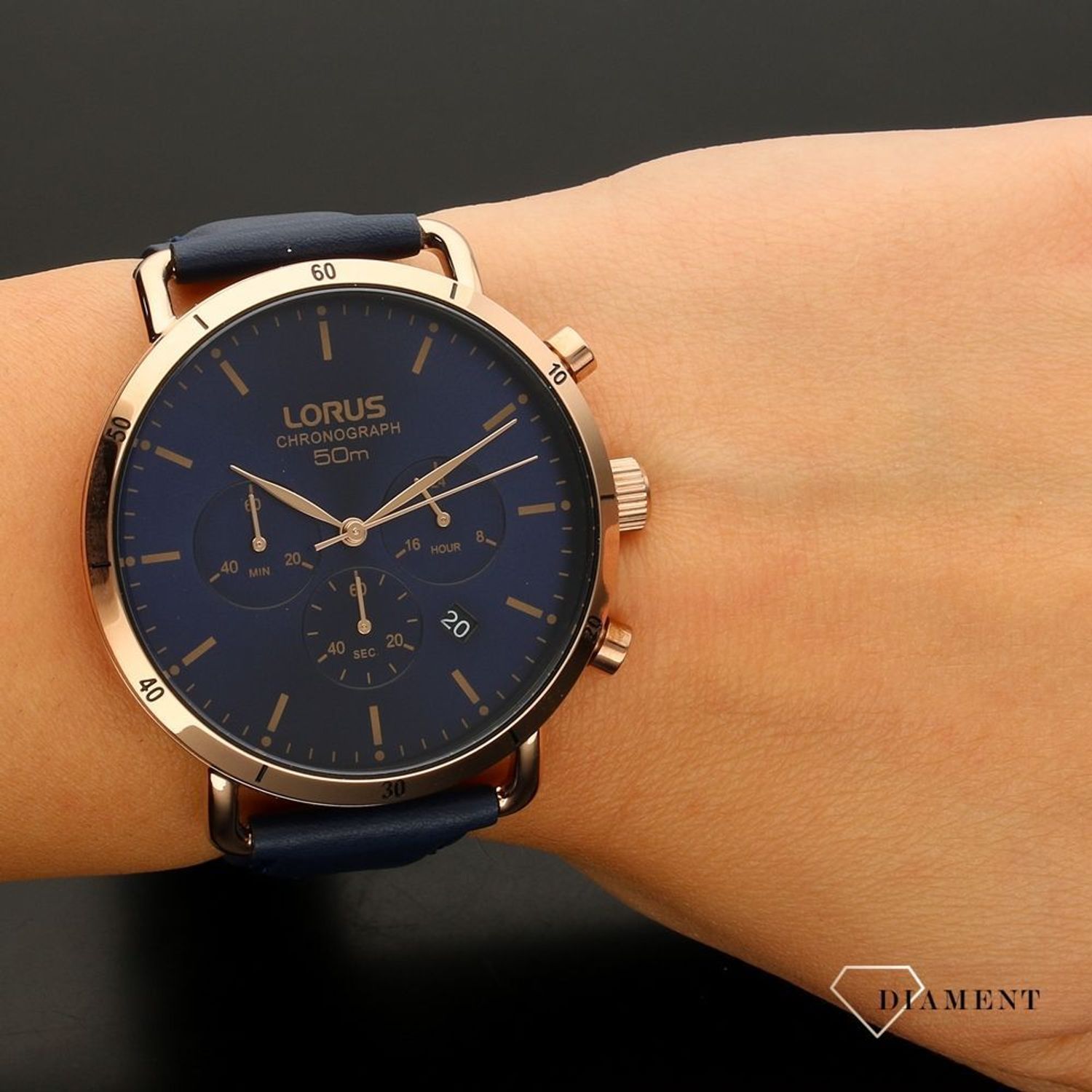 Zegarek męski Lorus Chronograph RT368HX9.jpg