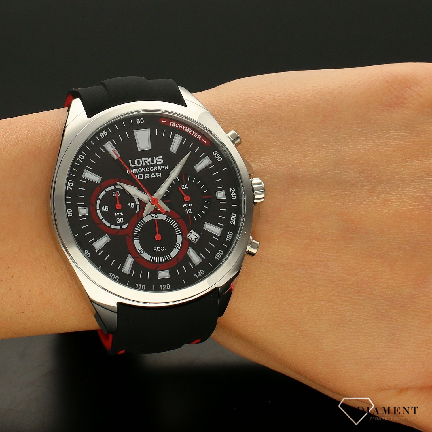 Zegarek męski sportowy z chronografem Lorus RT387HX9 na silikonowym pasku w czarno-złotej kolorystyce..jpg