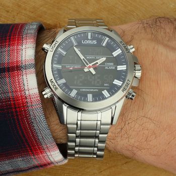 Lorus RW665AX9 Sports Digital to stalowy zegarek z mechanizmem kwarcowym Seiko, szkłem mineralnym, podświetleniem, alarmem, chronografem i rozbudowanym kalendarzem. Wodoszczelność 100 m (10 bar) – idealny do pływan3.jpg