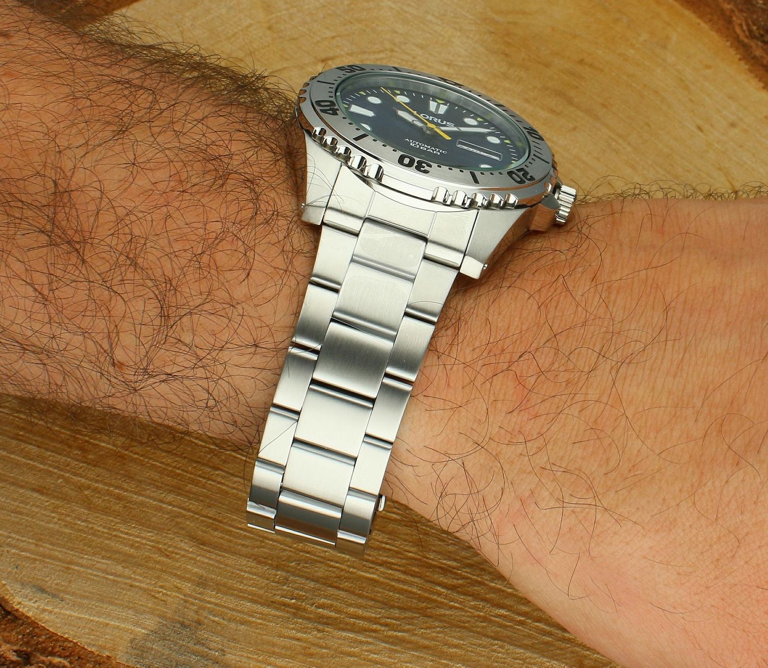 Zegarek LORUS męski SOLAR RX379AX9.jpg