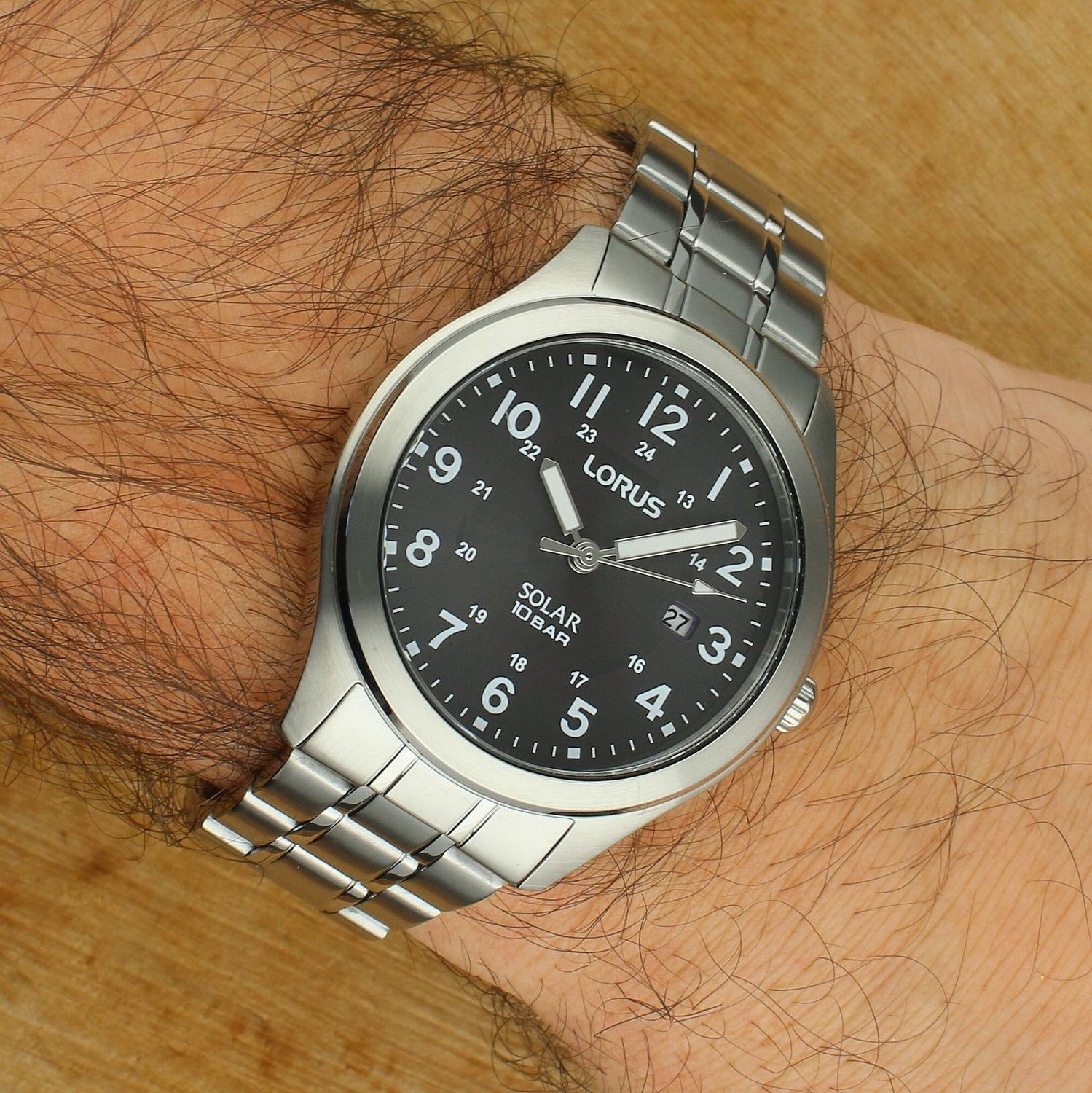 Lorus RX385AX9 – Męski zegarek solarny 100 m, stalowa bransoleta.jpg