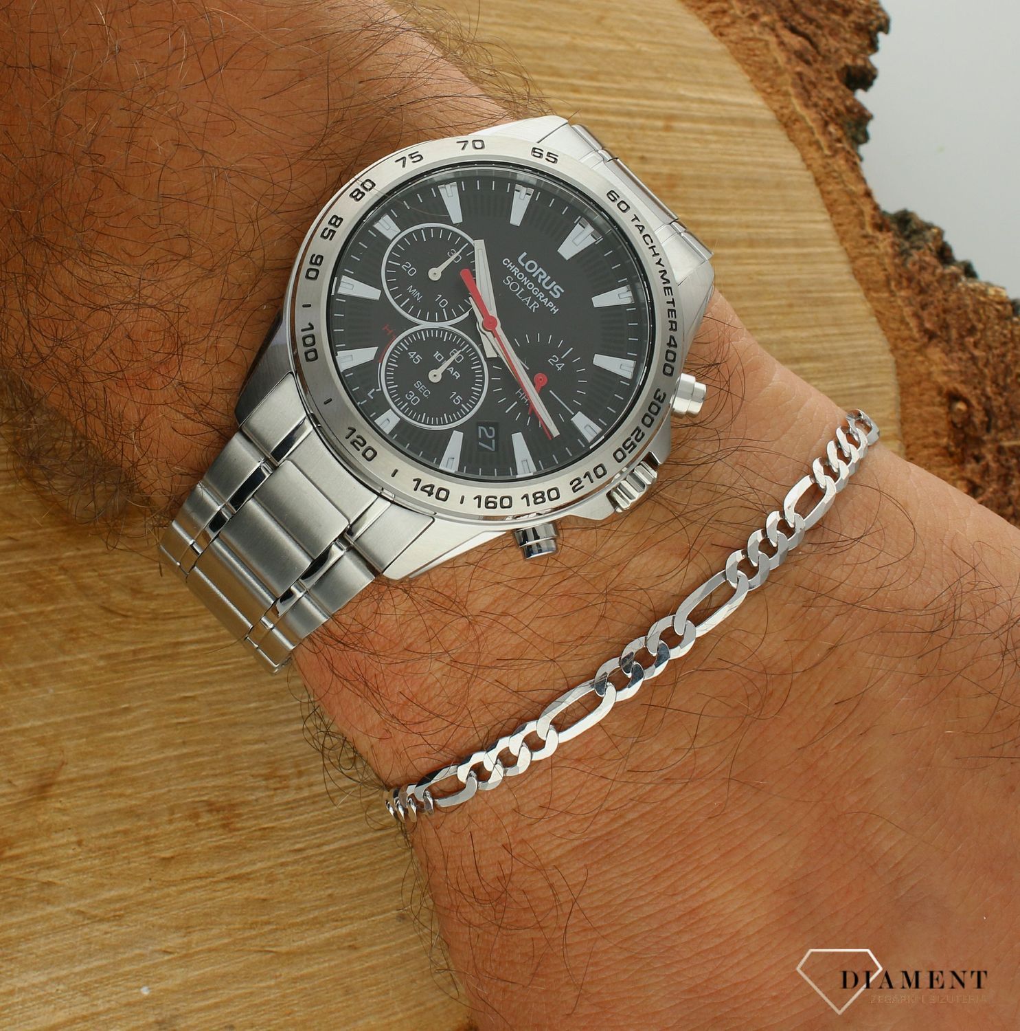 Zegarek męski Lorus Solar Chronograph na bransolecie RZ501AX9. Męski zegarek solarny. Męski zegarek Lorus. Zegarek dla mężczyzny na prezent. Zegarek z chronografem. Modny męski zegarek..jpg