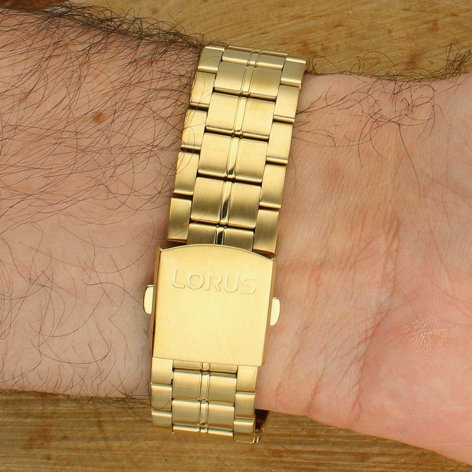 Lorus RZ622AX9 Sports Solar Chronograph – zegarek męski solarny, złoty, chronograf, 100 m.jpg