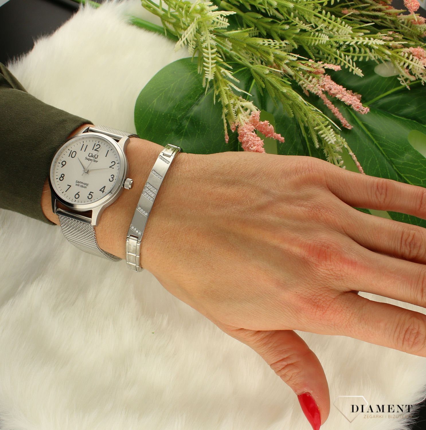 Zegarek męski na bransolecie QQ Superior S03A-006P.webp