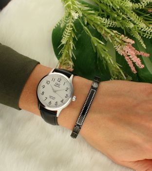 Elegancki zegarek damski na czarnym pasku skórzanym  ze srebrną tarczą QQ S03A-008V ⌚  (1).jpg