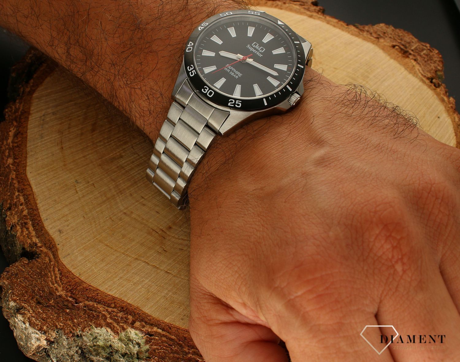 Zegarek męski QQ Szafirowe szkło na bransolecie S08A-001P.jpg