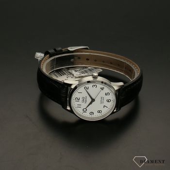 Zegarek damski na pasku stalowej z czytelną tarczą i cyframi QQ  Superior S281-314 ⌚ Zegarki damskie z bransoletą (3).jpg