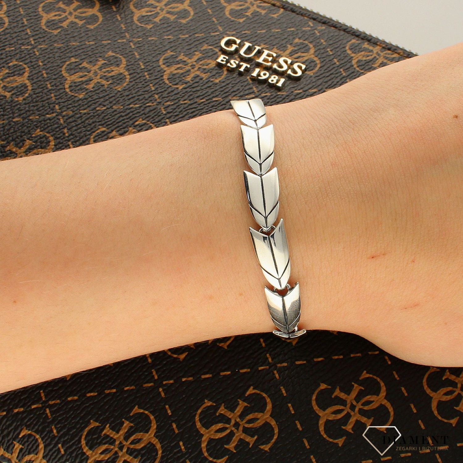 Srebrna bransoletka damska 925 S2B000000-146. Srebrna bransoletka damska. Damska bransoletka grawerowana. Bransoletka srebrna idealna na prezent. srebrna bransoletka do każdej stylizacji.  (1).jpg