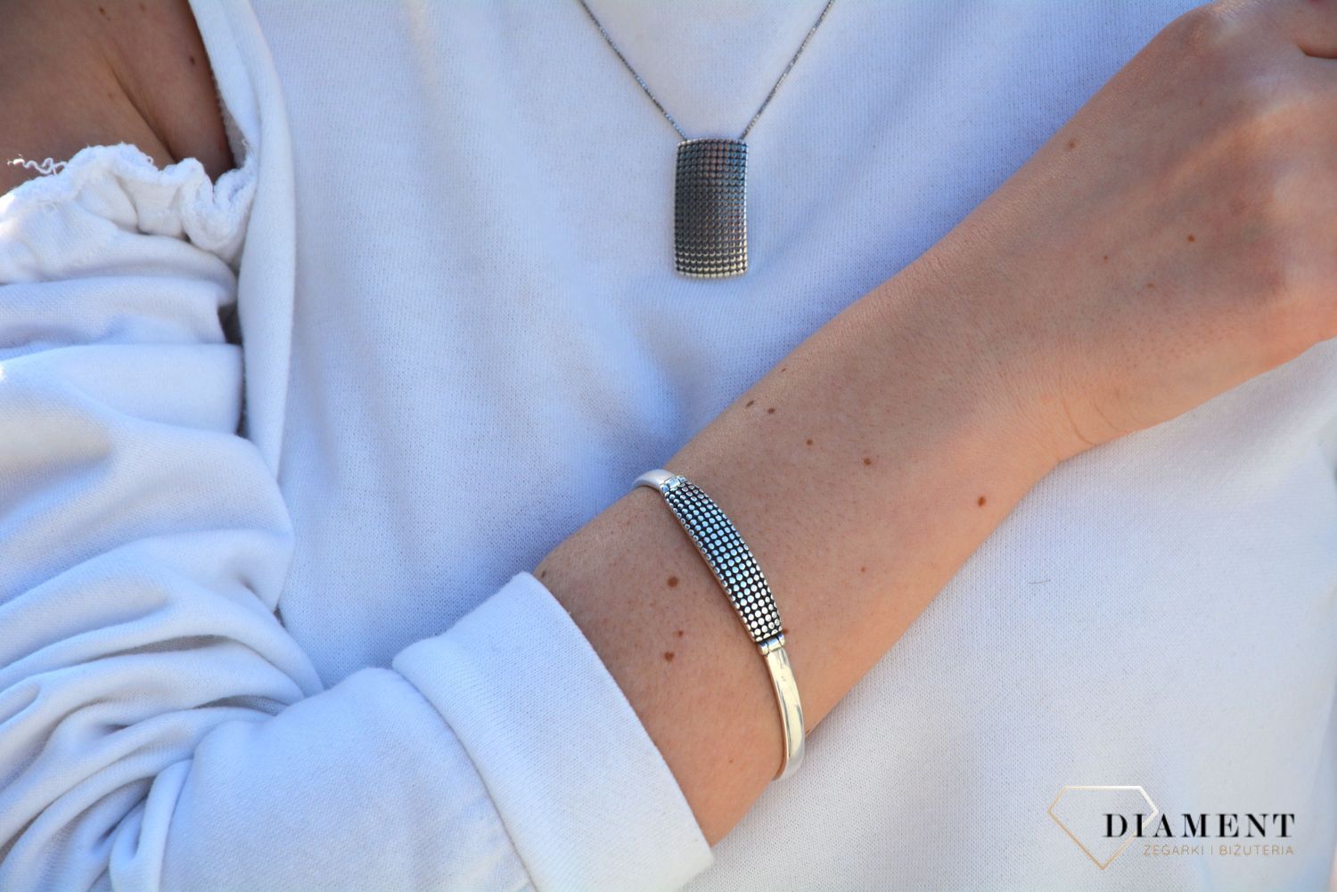 Bransoletka srebrna damska   ✓Sztywne bransoletki ✓ Srebrne bransoletki w sklepie zegarki-diament.pl✓ Autoryzowany sklep✓ Kurier Gratis 24h✓ Gwarancja najniższej ceny.jpg