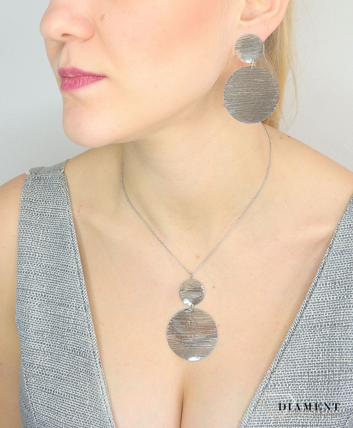 Srebrne wiszące kolczyki 925 podwójne grawerowane koła S2K000000-050.jpg