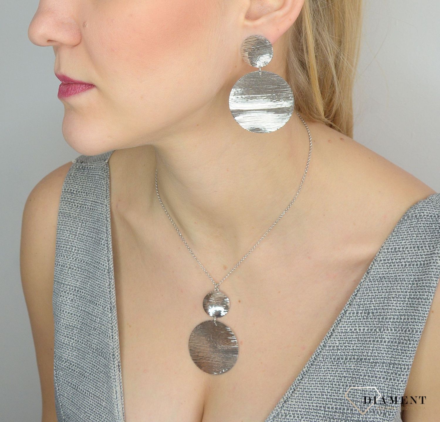 Srebrne wiszące kolczyki 925 podwójne grawerowane koła S2K000000-050.jpg