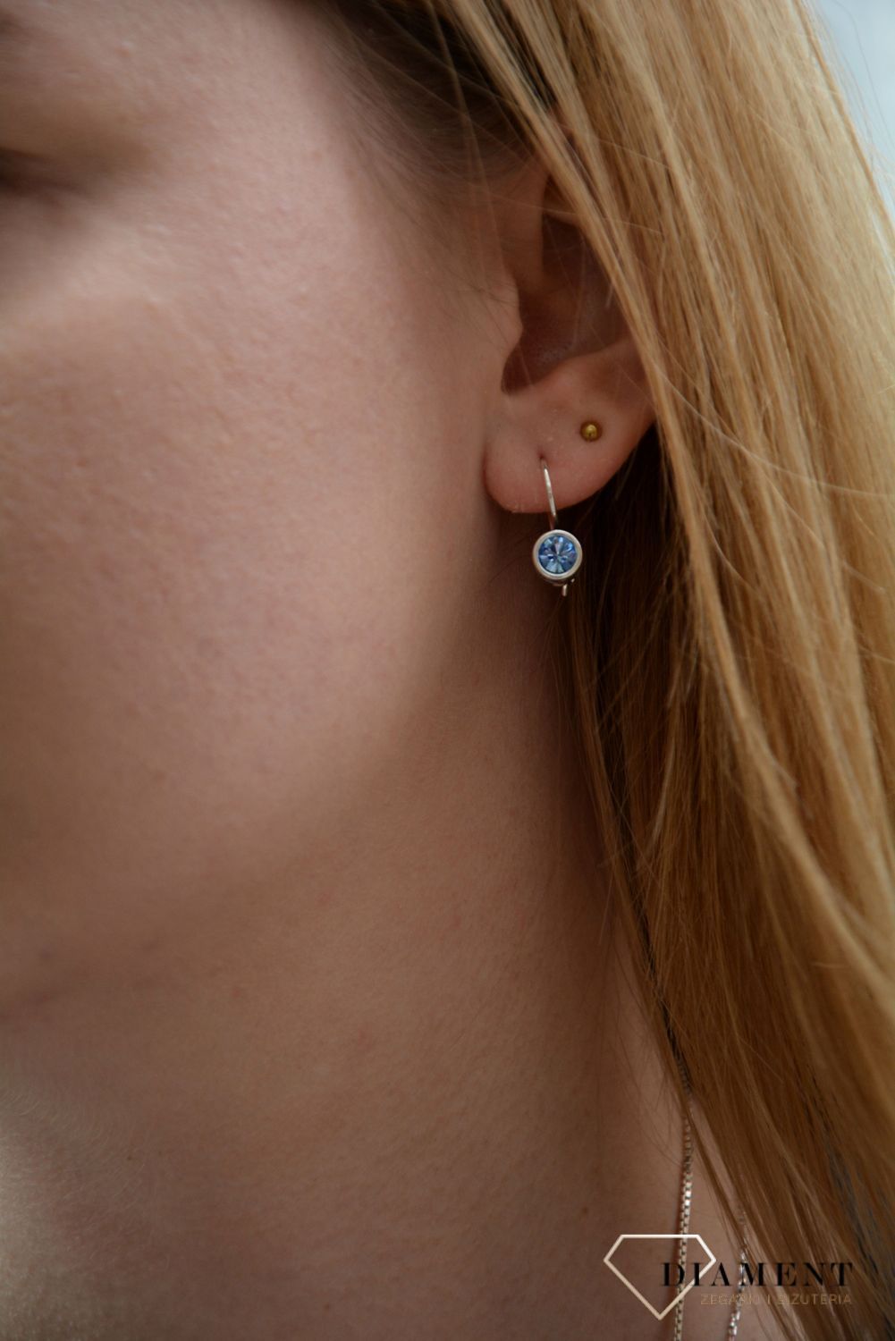 Kolczyki srebrne błękitna cyrkonia.jpg