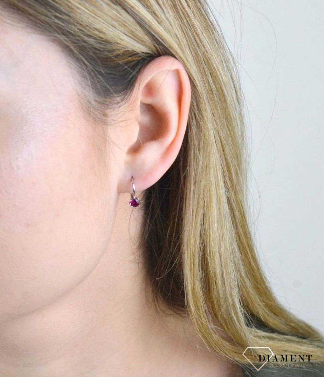 Kolczyki srebrne dziecięce czerwona cyrkonia S2K000000-753.jpg