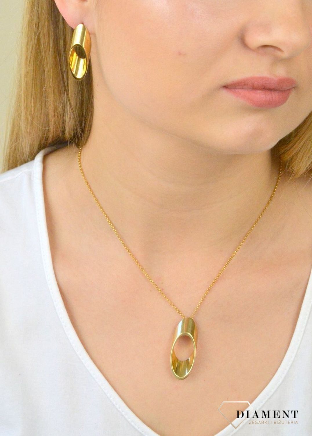 Naszyjnik srebrny pozłacany z zawieszką S2N000000-264. Naszyjnik srebrny pozłacany. Naszyjnik srebrny z dużą zawieszką. Naszyjnik pozłacany z owalną zawieszką. Naszyjnik srebrny pozłacany idealny na prezent.jpg