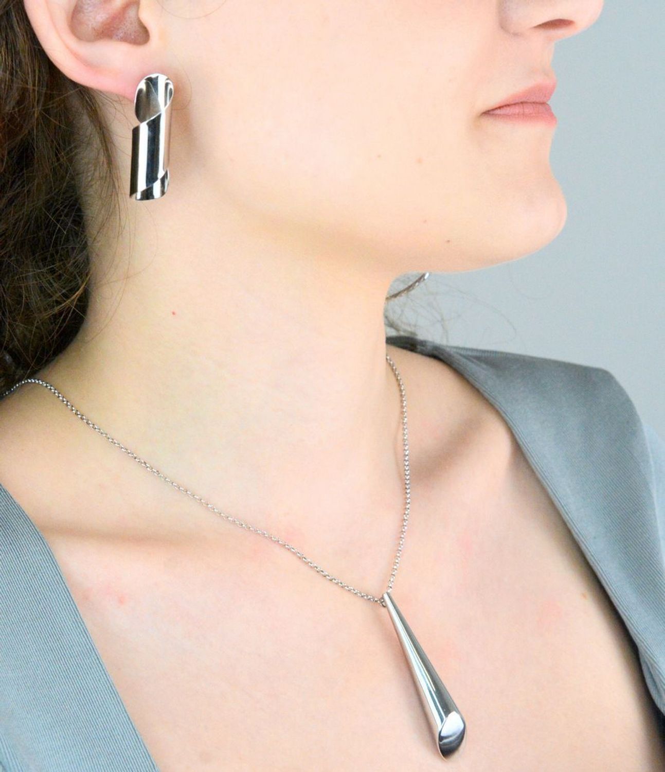 Naszyjnik srebrny próba 925, S2N000000-288 . Naszyjnik wykonany z najwyższej jakości srebra. Idealny pomysł na prezent dla każdej kobiety. Naszyjnik celebrytka wykonany z próby 925 będzie idealnym1.jpg