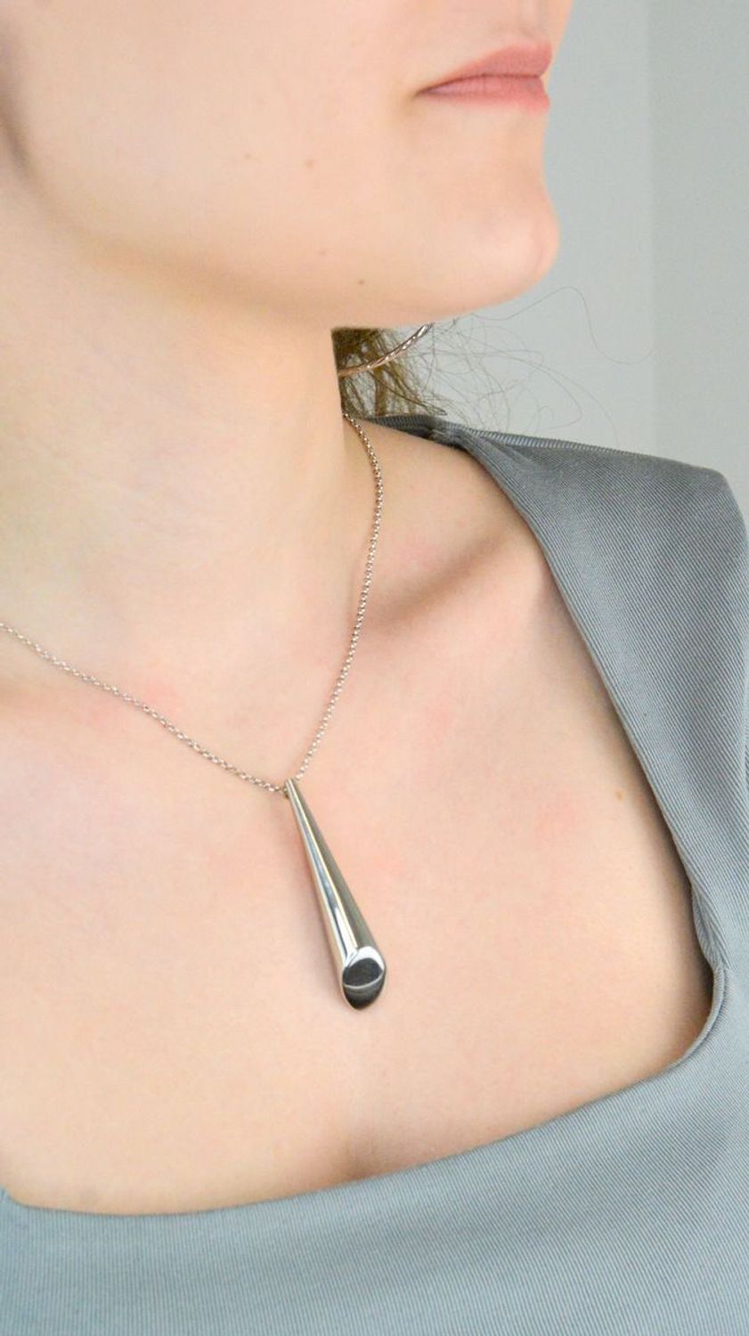 Naszyjnik srebrny próba 925, S2N000000-288 . Naszyjnik wykonany z najwyższej jakości srebra. Idealny pomysł na prezent dla każdej kobiety. Naszyjnik celebrytka wykonany z próby 925 będzie idealnym1.jpg