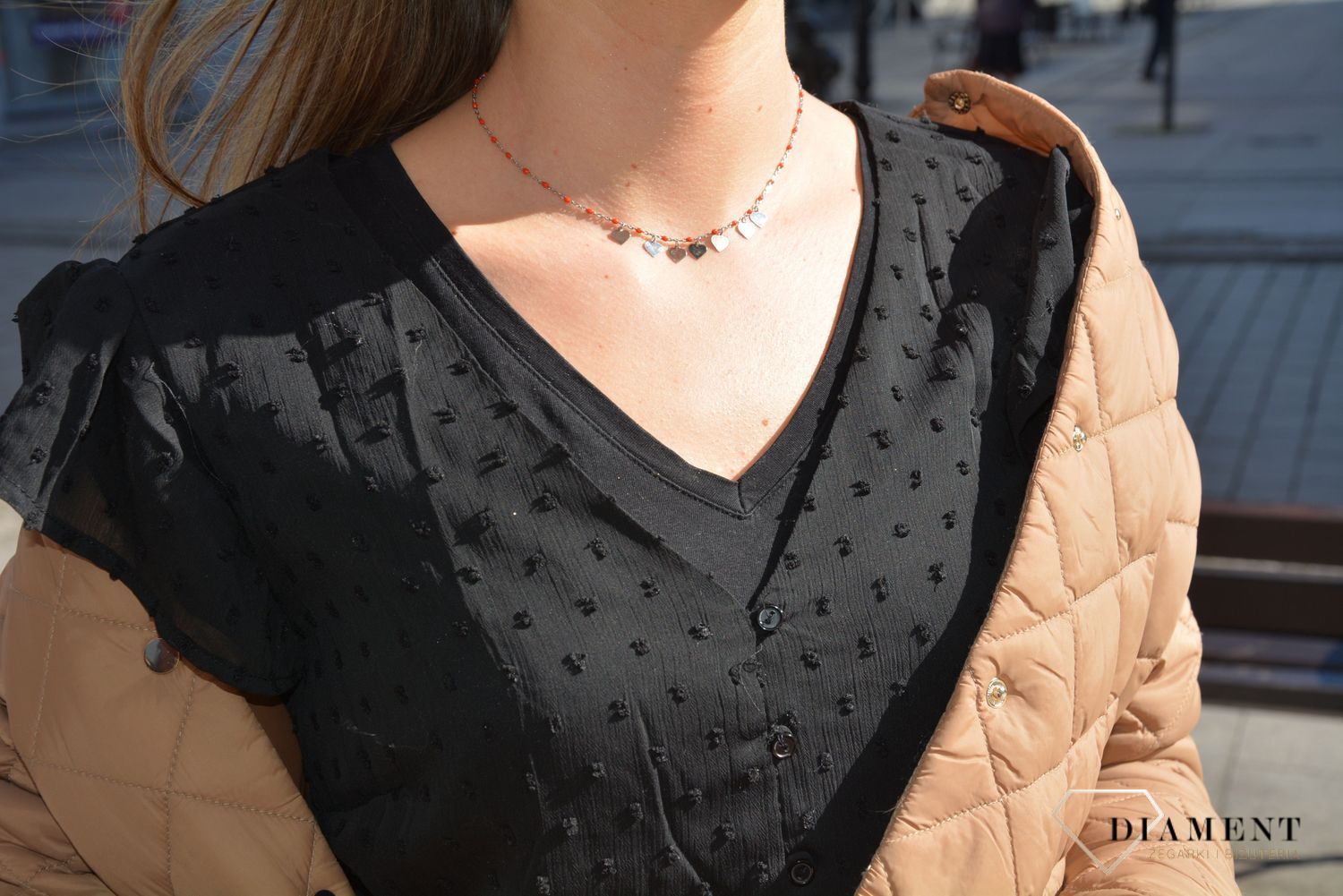 Modny naszyjnik srebrny to idealny wybór. To propozycja dla kobiet, które szukają nowoczesnych dodatków. Naszyjnik z serduszkiem to idealny prezent dla ukochanej..jpg