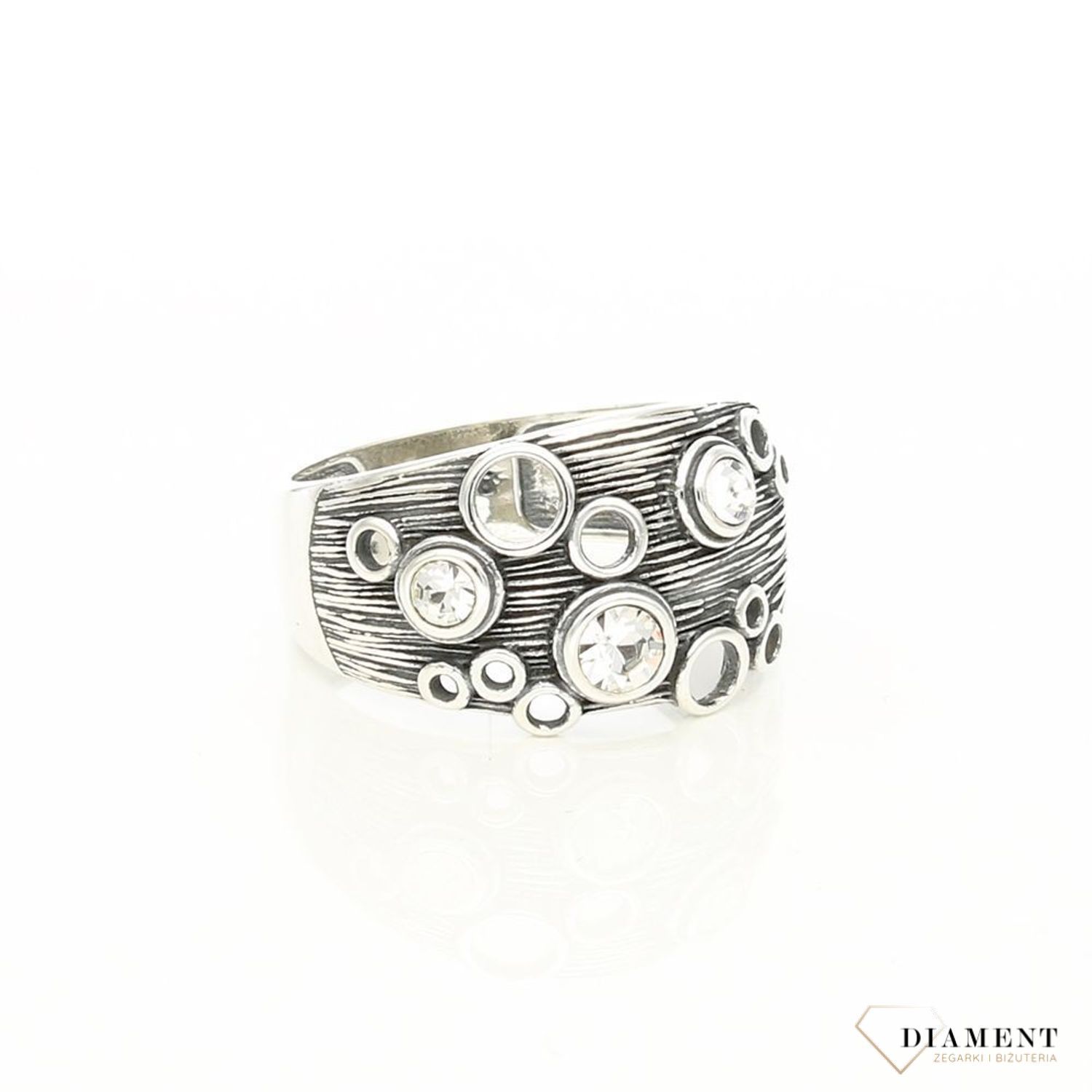 Pierścionek srebrny z cyrkoniami (4).jpg